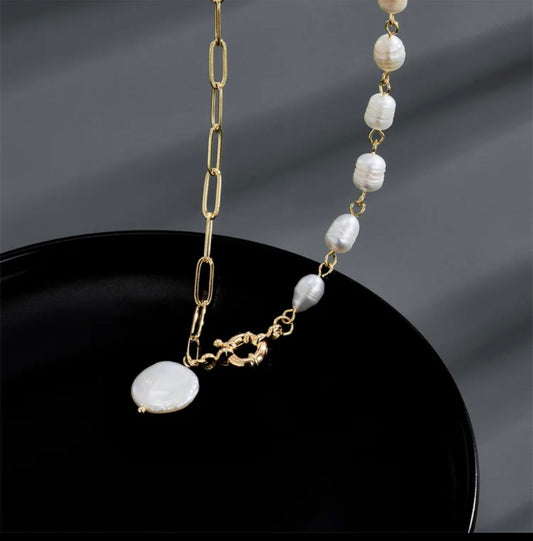 Pearl Collarbone Chain Necklace